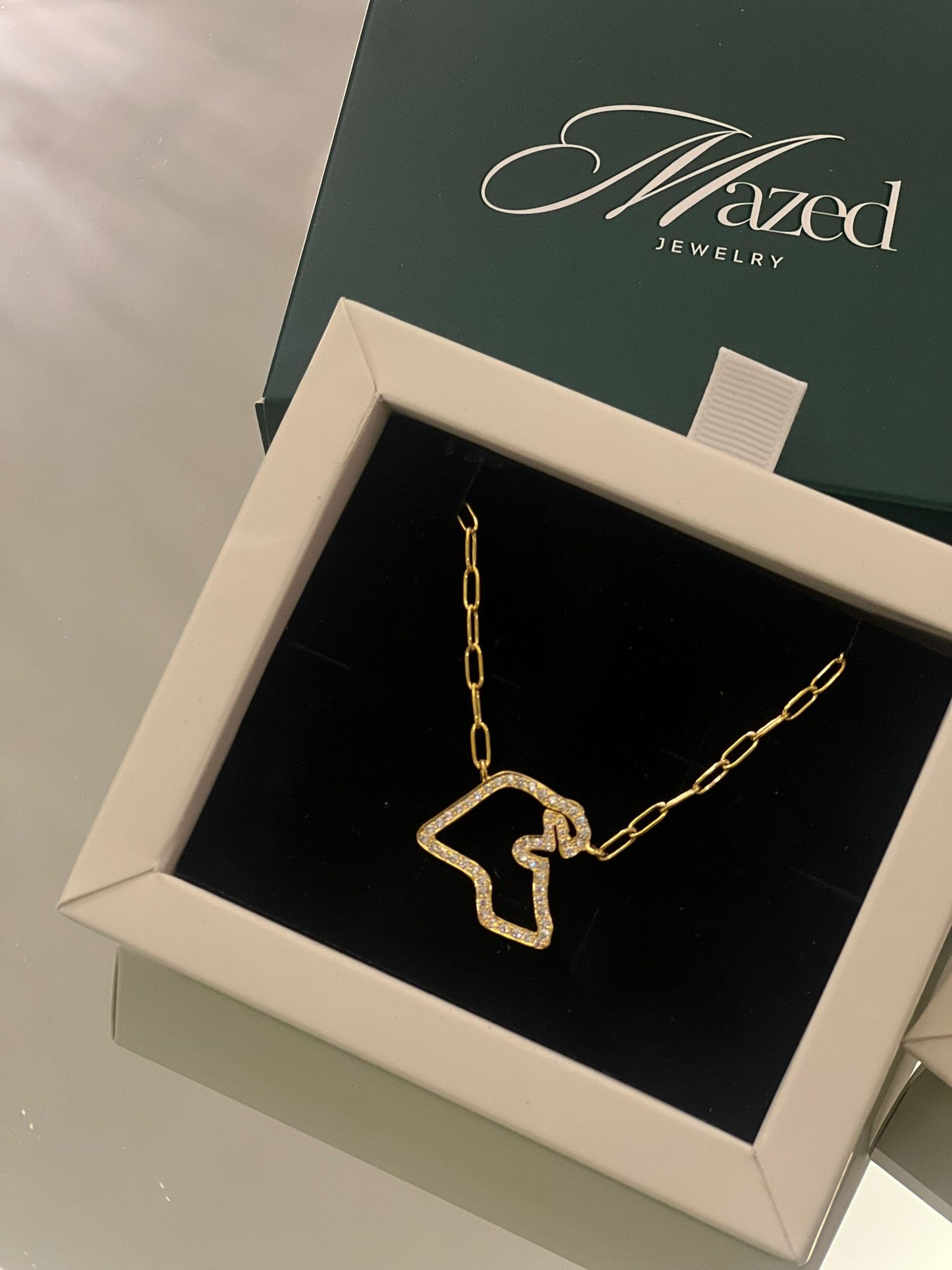 Kuwait map paperclip full stone